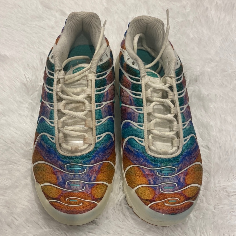 Nike alternate galaxy air max plus